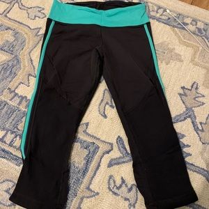 Lululemon size 6 leggings